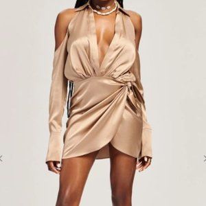 NWT SER.o.ya Silk off shoulder shea dress